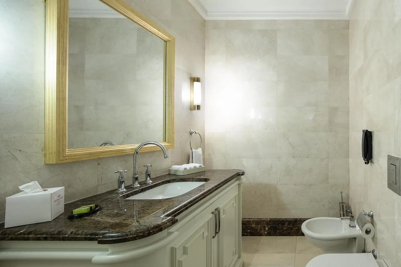 Crowne Plaza Istanbul Asia By Ihg 5*,