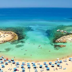 https://marlita-beach-hotel-apartments.protaras-cy-hotels.com